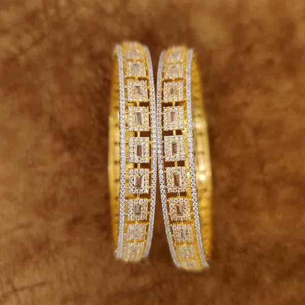 PREMIUM_DIAMOND_LOOK_GOLD_PLATED_BANGLES