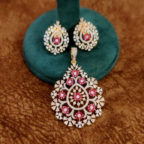 Royal_Pink_Zircon_Floral_Halo_Pendant_Set
