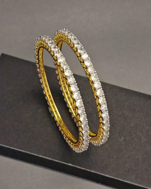 Diamond_Look_4_mm_Single_Line_Solitaire_Gold_Bangles