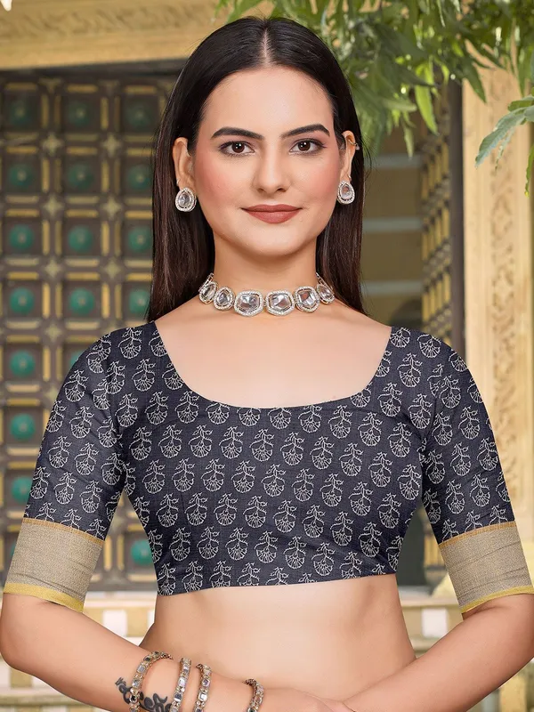 Yellow_Linen_Digital_Print_Saree_With__Unstitched_Blouse_Piece