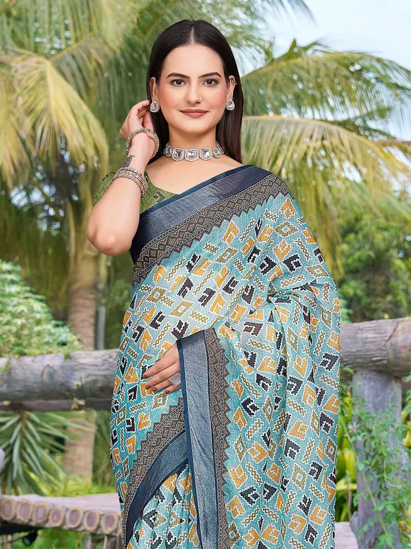 Green_Linen_Digital_Print_Sari_With_Unstitched_Blouse_Piece