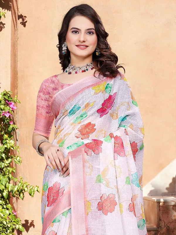 White_Linen_Digital_Print_Saree_With_Unstitched_Blouse_Piece