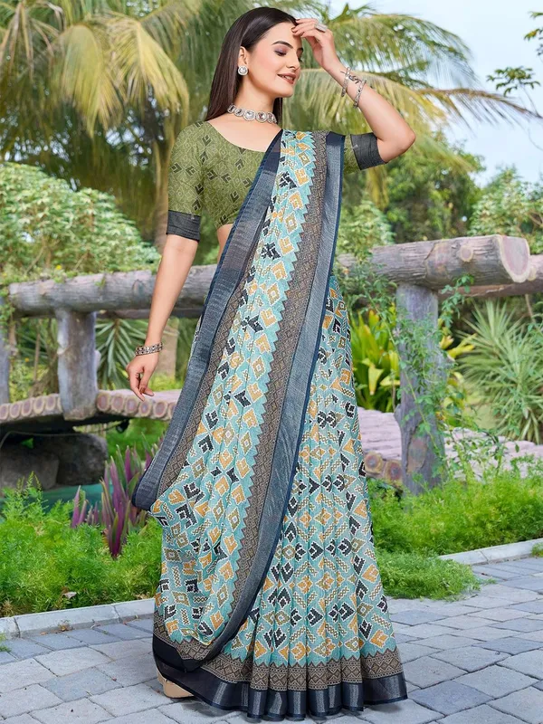 Green_Linen_Digital_Print_Sari_With_Unstitched_Blouse_Piece