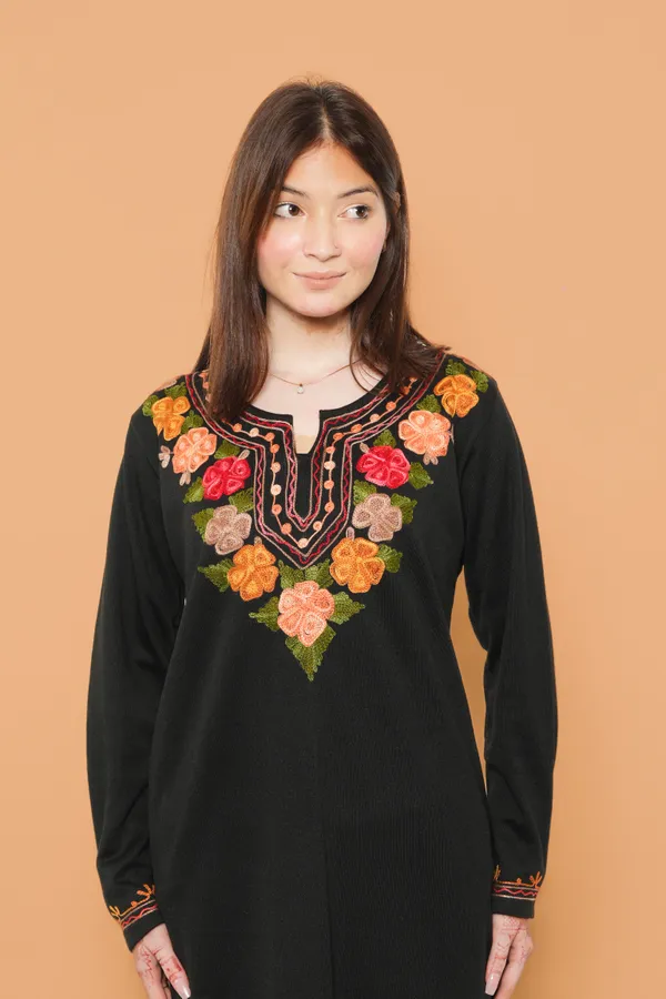 MHIZHA_Woolen_Knitted_Kurta_with_Kashmiri_Embroidery_&_Pockets_(Only_Kurta)