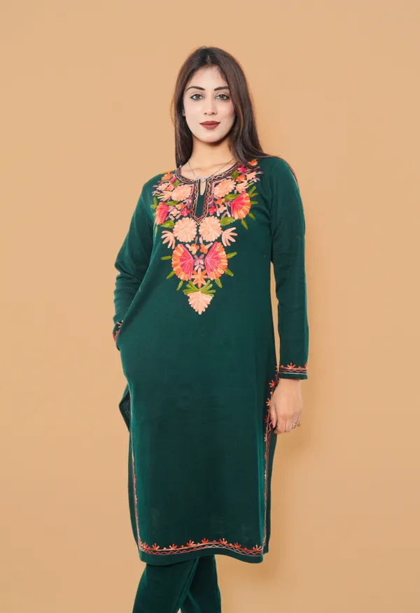 MHIZHA_Woolen_Knitted_Kurta_with_Kashmiri_Embroidery_With_matching_Pants