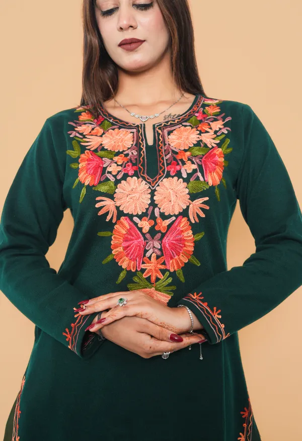 MHIZHA_Woolen_Knitted_Kurta_with_Kashmiri_Embroidery_With_matching_Pants