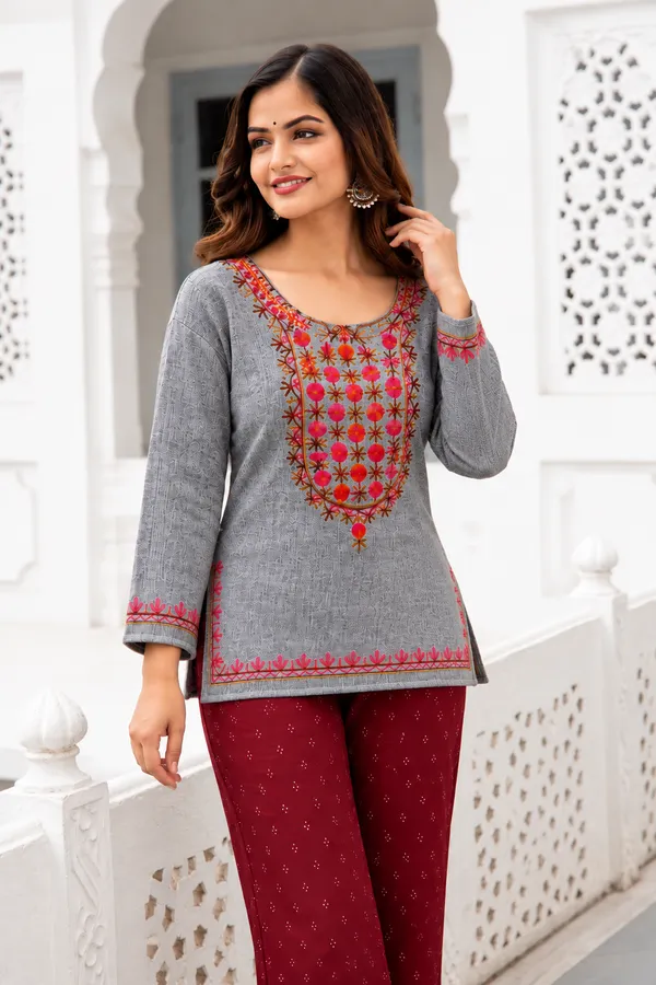 MHIZHA_Knitted_Woolen_TOP