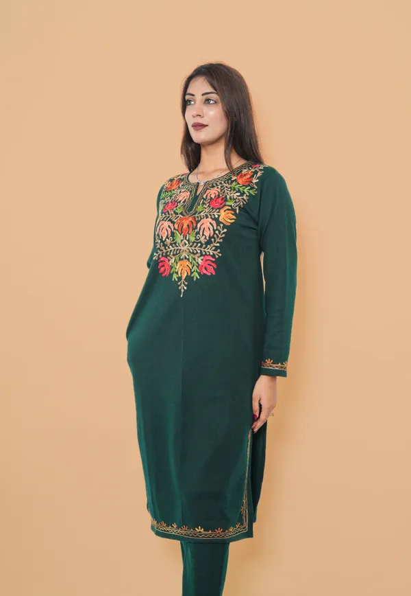 MHIZHA_Woolen_Knitted_Kurta_with_Kashmiri_Embroidery_&_Pockets_(Only_Kurta)