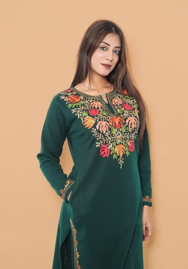 MHIZHA_Woolen_Knitted_Kurta_with_Kashmiri_Embroidery_&_Pockets_(Only_Kurta)