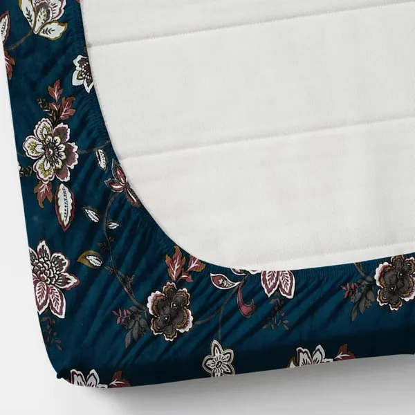PREMIUM_500_TC_HEAVY_FLANNEL_WARM__FITTED_BEDSHEET_WITH_ELASTIC_AND_Floral_design