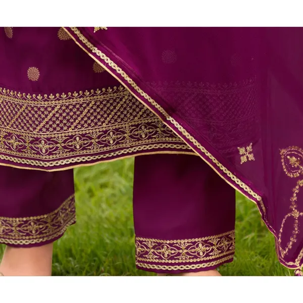 Maroon_Cotton_Rayon_Solid_Kurta_Pant_And_Dupatta_Set_For_Women