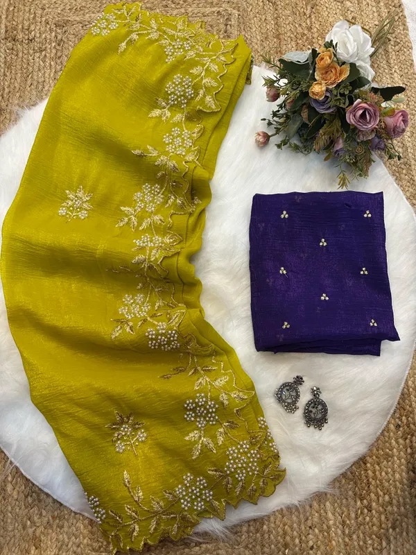 Perot_Crush_Silk_Moti_Embroidered_Saree