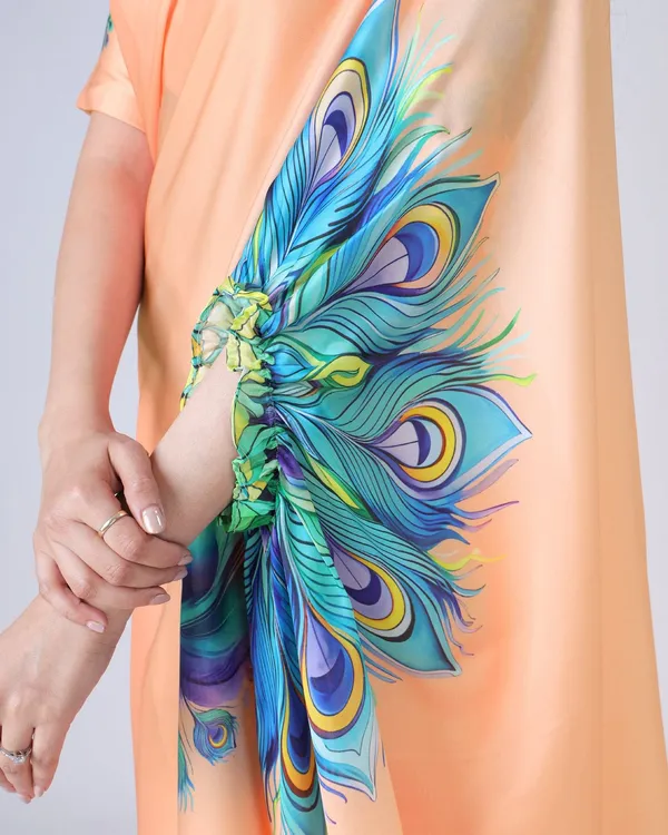 Peach_Trendy_Free-Hand_Peacock_Feather_Print_Saree