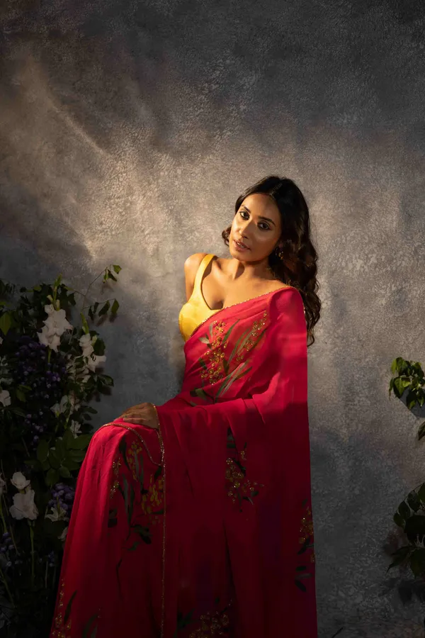Pink_Organza_Motiwork_Embroidered_Saree