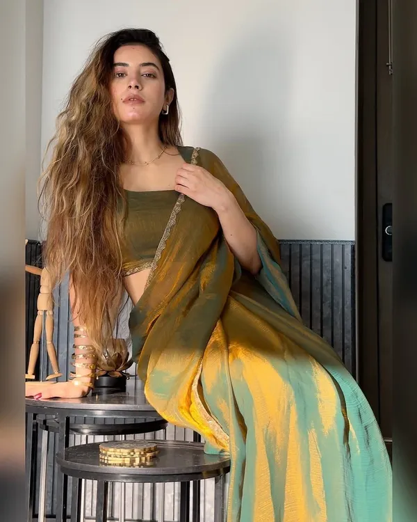 Mehendi_Tissue_Silk_Handwork_Saree
