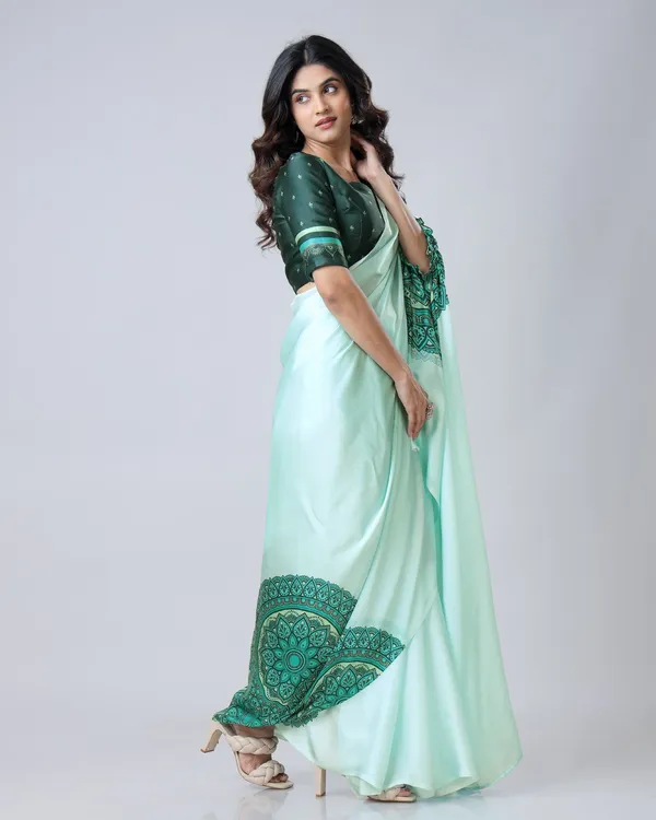 Light_Green_Trendy_Free-Hand_Mandalaa_Print_Saree