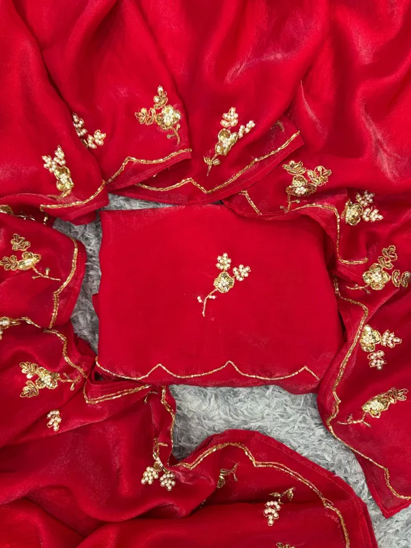 Red_Shaded_Mul_Silk_Handwork_Designer_Saree