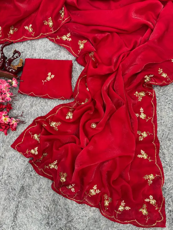 Red_Shaded_Mul_Silk_Handwork_Designer_Saree
