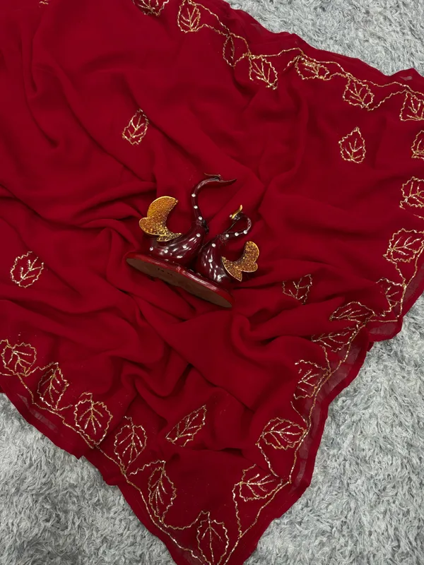 Red_Blooming_Silk_Handwork_Designer_Saree