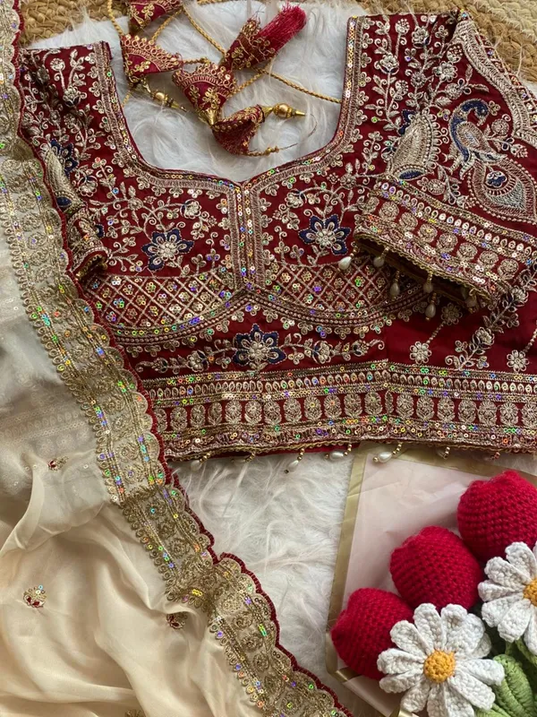 Cream_Syska_Silk_Designer_Saree