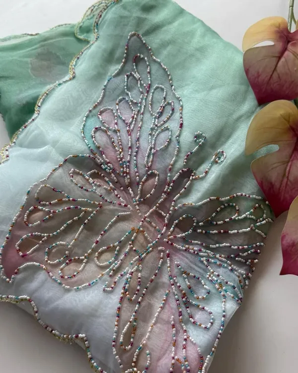 Green_Shaded_Butterfly_Handwork_Organza_Saree