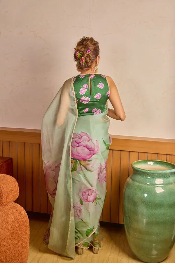 Green_Organza_Motiwork_Embroidered_Saree