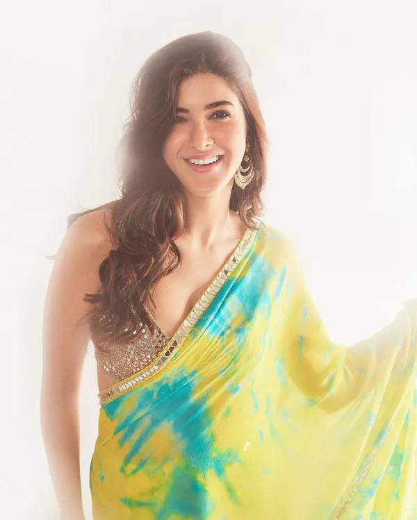 YELLOW_SOFT_SMOOTH_GEORGETTE_SAREE