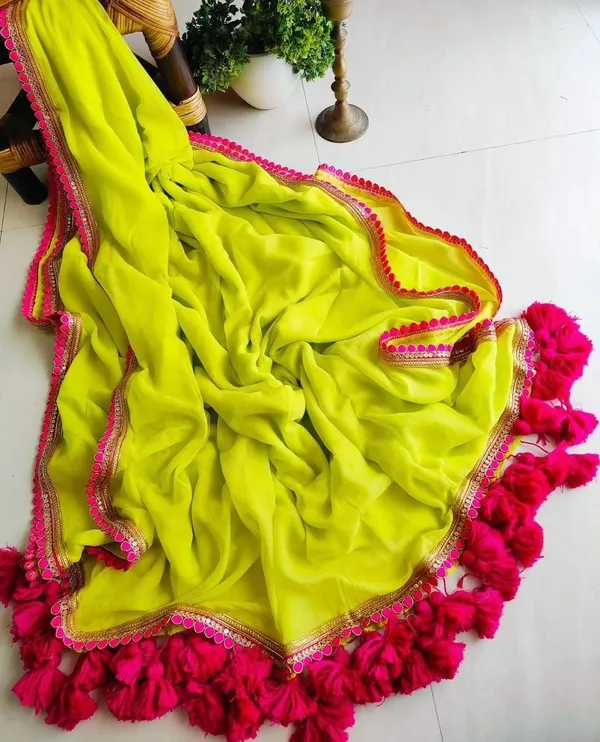 Parrot_Green_Smooth_Georgette_Embroidered_Saree