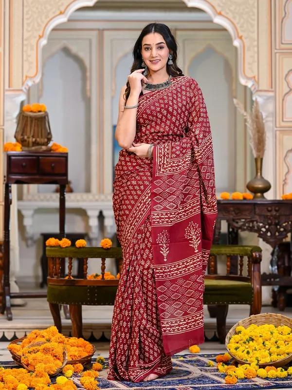 Maroon_Mulmul_Cotton_Block_Print_Saree