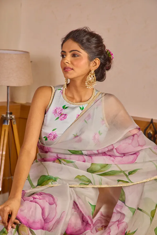 Grey_Organza_Motiwork_Embroidered_Saree
