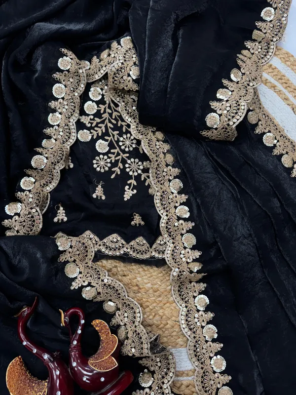 Black_Classic_Space_Silk_Embroidered_Saree