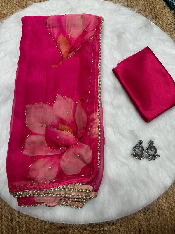 Rani_Katdana_and_Beads_Hand-Embroidered_Saree