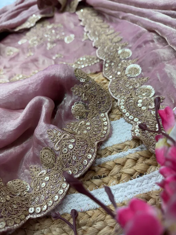 Lavender_Classic_Space_Silk_Embroidered_Saree