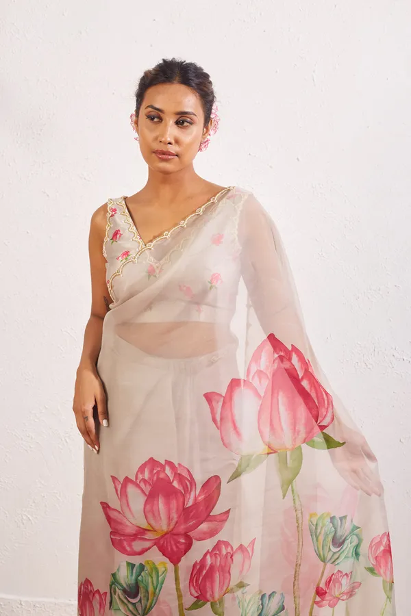 Grey_Organza_Motiwork_Embroidered_Saree