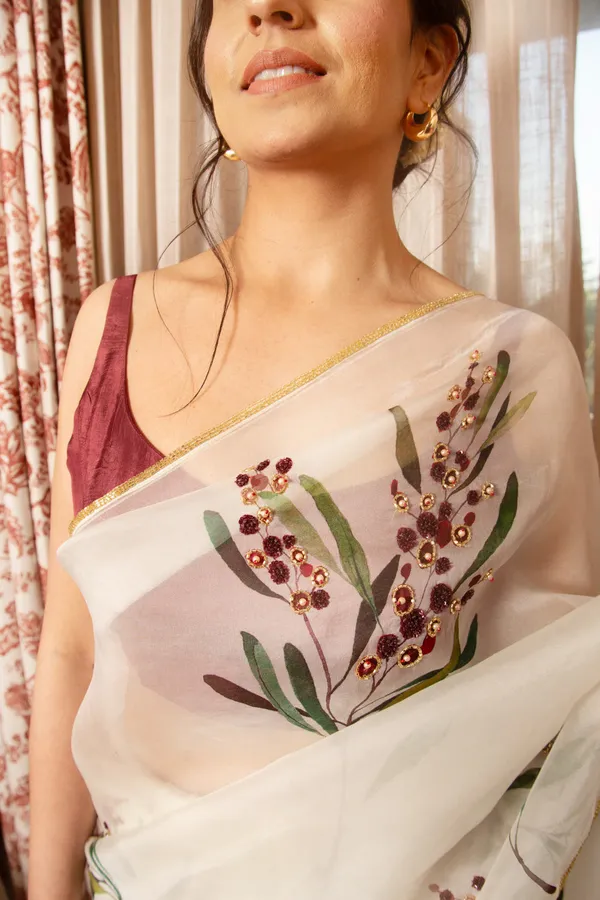 Off-White_Organza_Motiwork_Embroidered_Saree