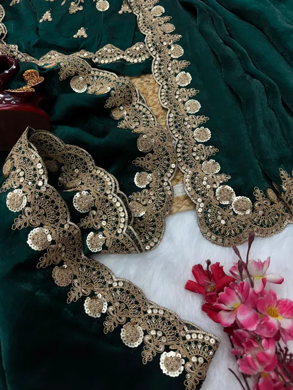 Dark_Green_Classic_Space_Silk_Embroidered_Saree