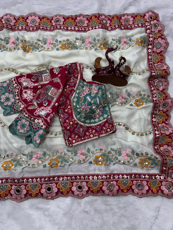 Off-White_Traditional_Embroidered_Saree