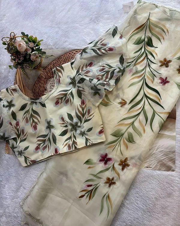 Beige_Organza_Motiwork_Embroidered_Saree