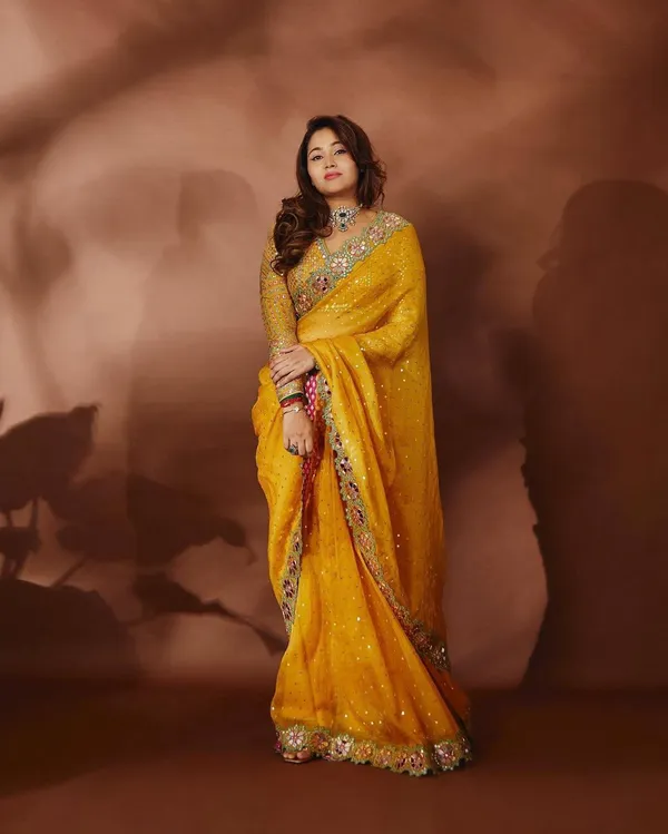 Mustard_Heavy_Mirror_Embroidered_Saree