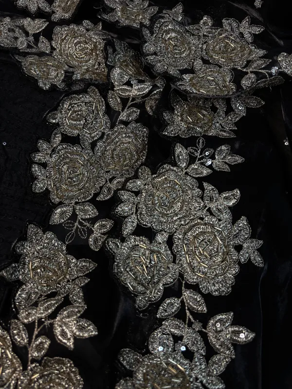 Black_Floral_Embroidered_Designer_Saree