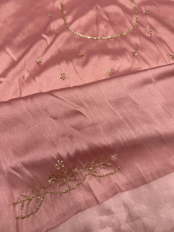 Pink_Shaded_Copper_Silk_Handwork_Saree