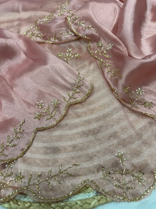 Pink_Shaded_Copper_Silk_Handwork_Saree