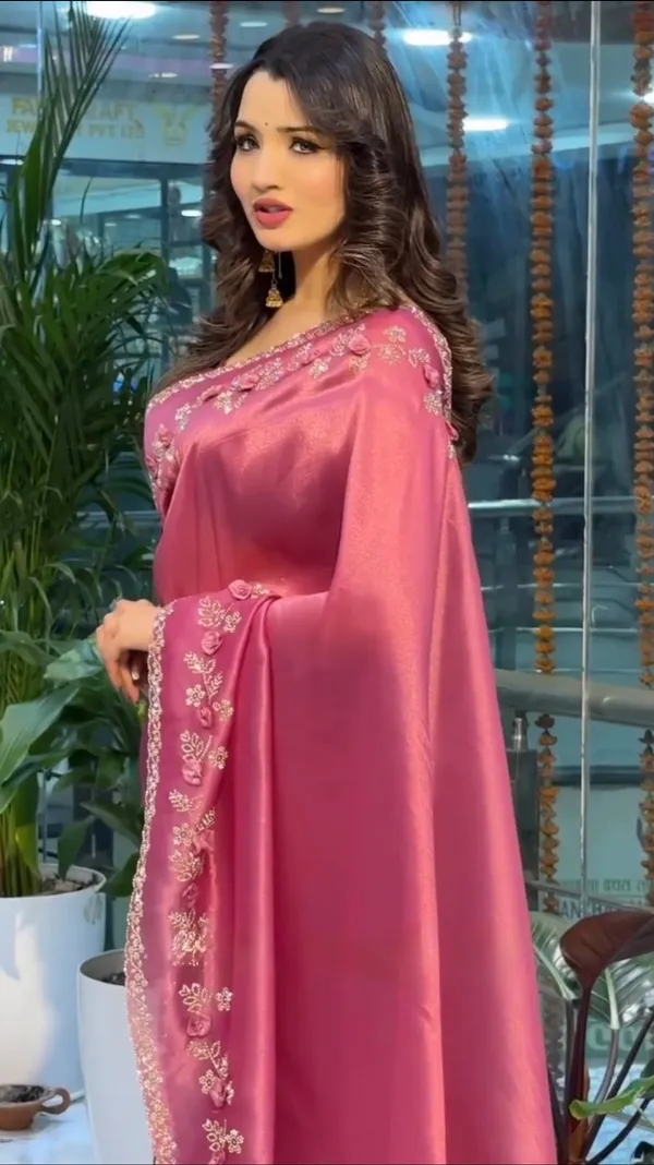 Pink_Shaded_Designer_Work_Saree