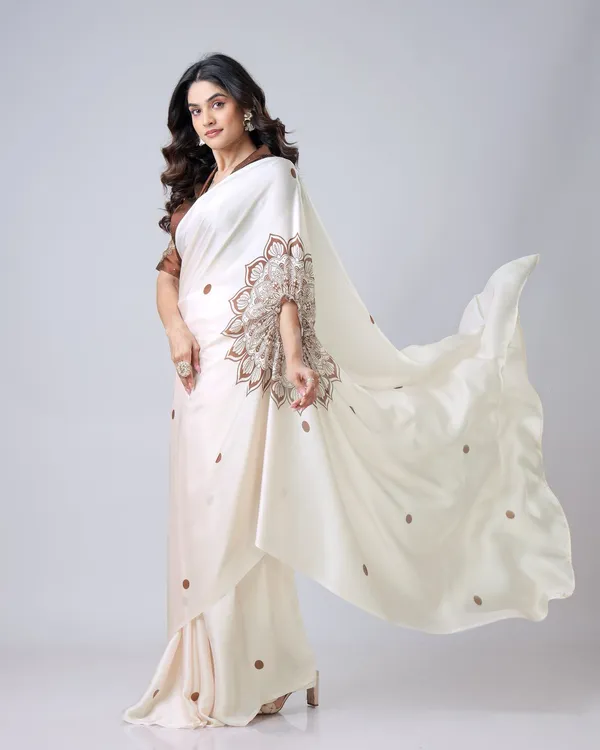 Coffee_Trendy_Free-Hand_Mandalaa_Print_Saree