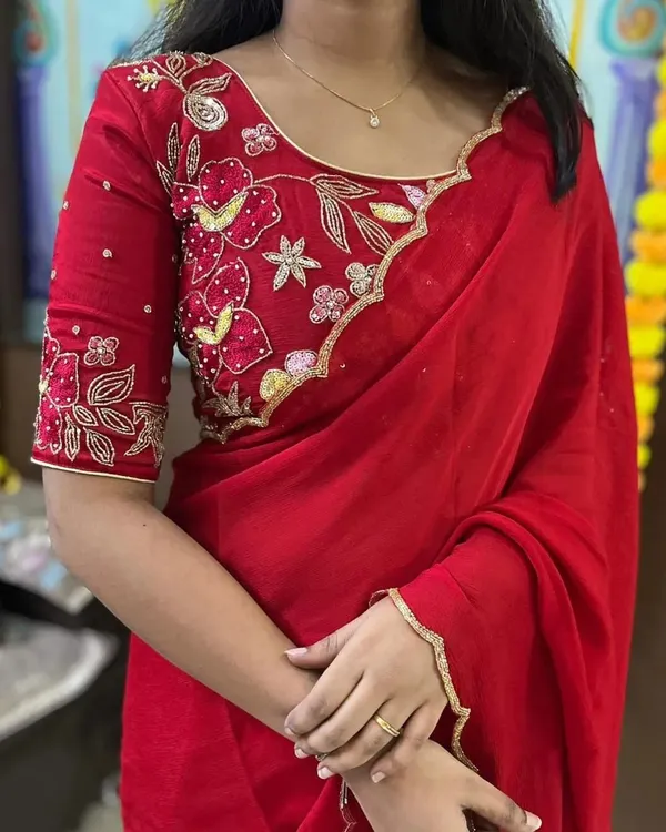 RED_SOFT_GEORGETTE_EMBROIDERED_SAREE