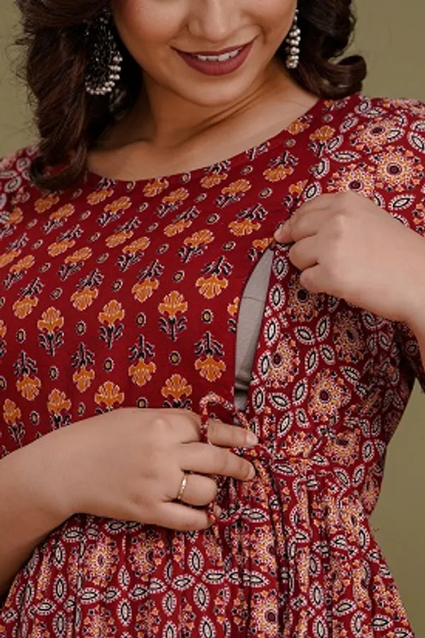 Black_fly_blocked__Cotton_Printed_Maternity_And_Feeding_Kurti_Combo_Of_2