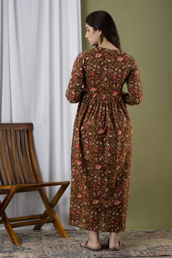 Black_fly_brown_Cotton_Printed_Maternity_And_Feeding_Kurti_Combo_Of_2