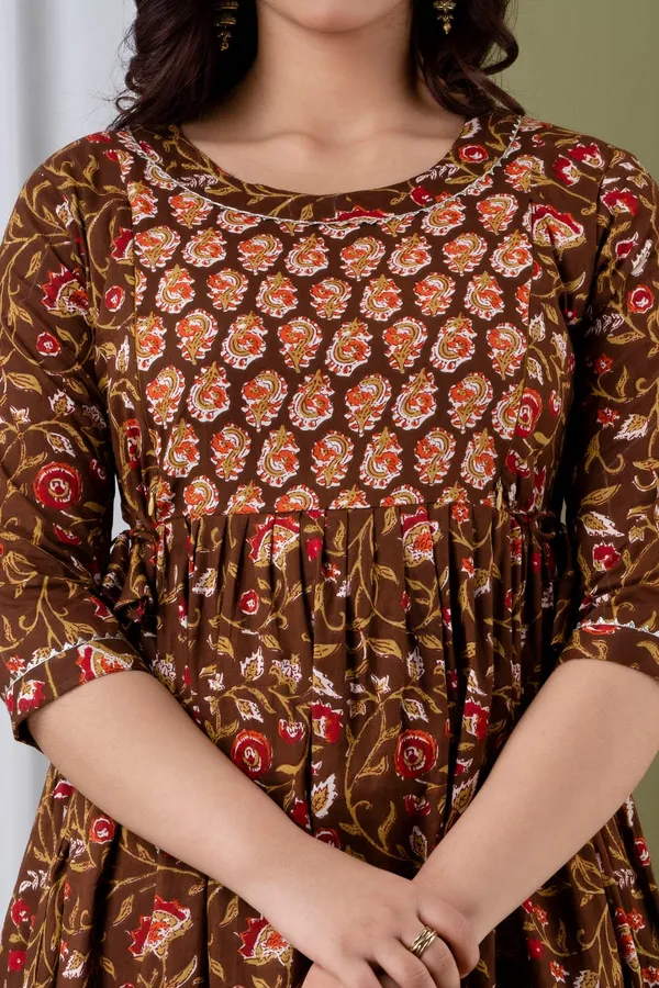 Black_fly_brown_Cotton_Printed_Maternity_And_Feeding_Kurti_Combo_Of_2