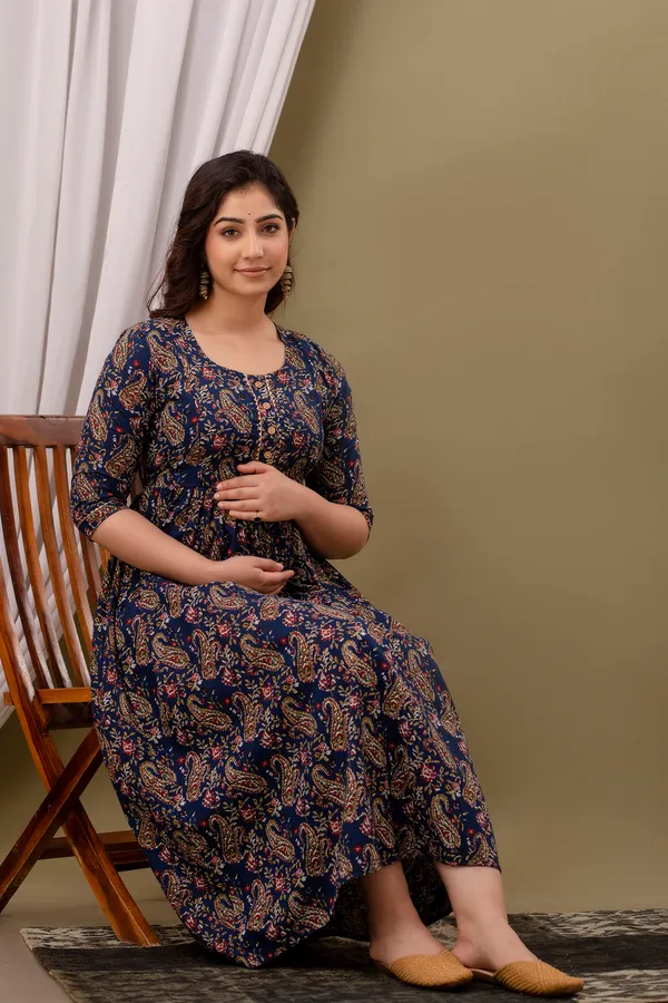 Black_fly_carry_Cotton_Printed_Maternity_And_Feeding_Kurti__Combo_Of_2