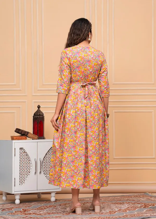 Black_fly_peach_Cotton_Printed_Maternity_And_Feeding_Kurti_Combo_Of_2
